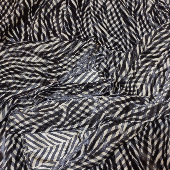 House of Harlow 1960 x Revolve Gilda Top in Zebra - Picture 5 of 6